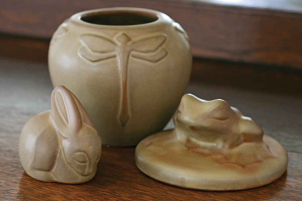 Bunny-and-Vases