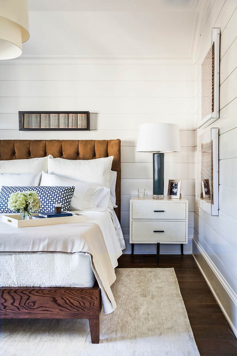A Guest House Blend of Modern and Rustic