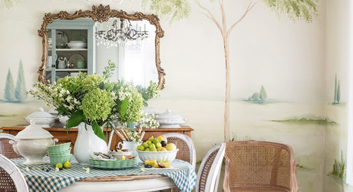 Dining room with an arrangement of hydrangeas.