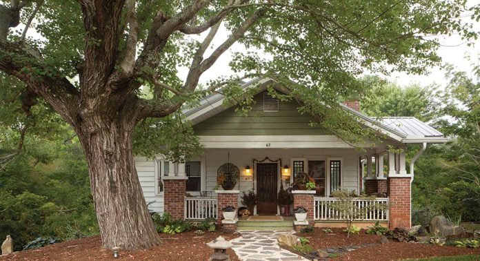 This Once Neglected 1920s Cottage Is Brought to Life as a Cozy Art-Filled Haven